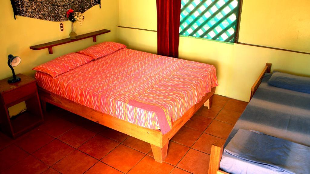 Hakuna Matata Hostel Cahuita Phòng bức ảnh