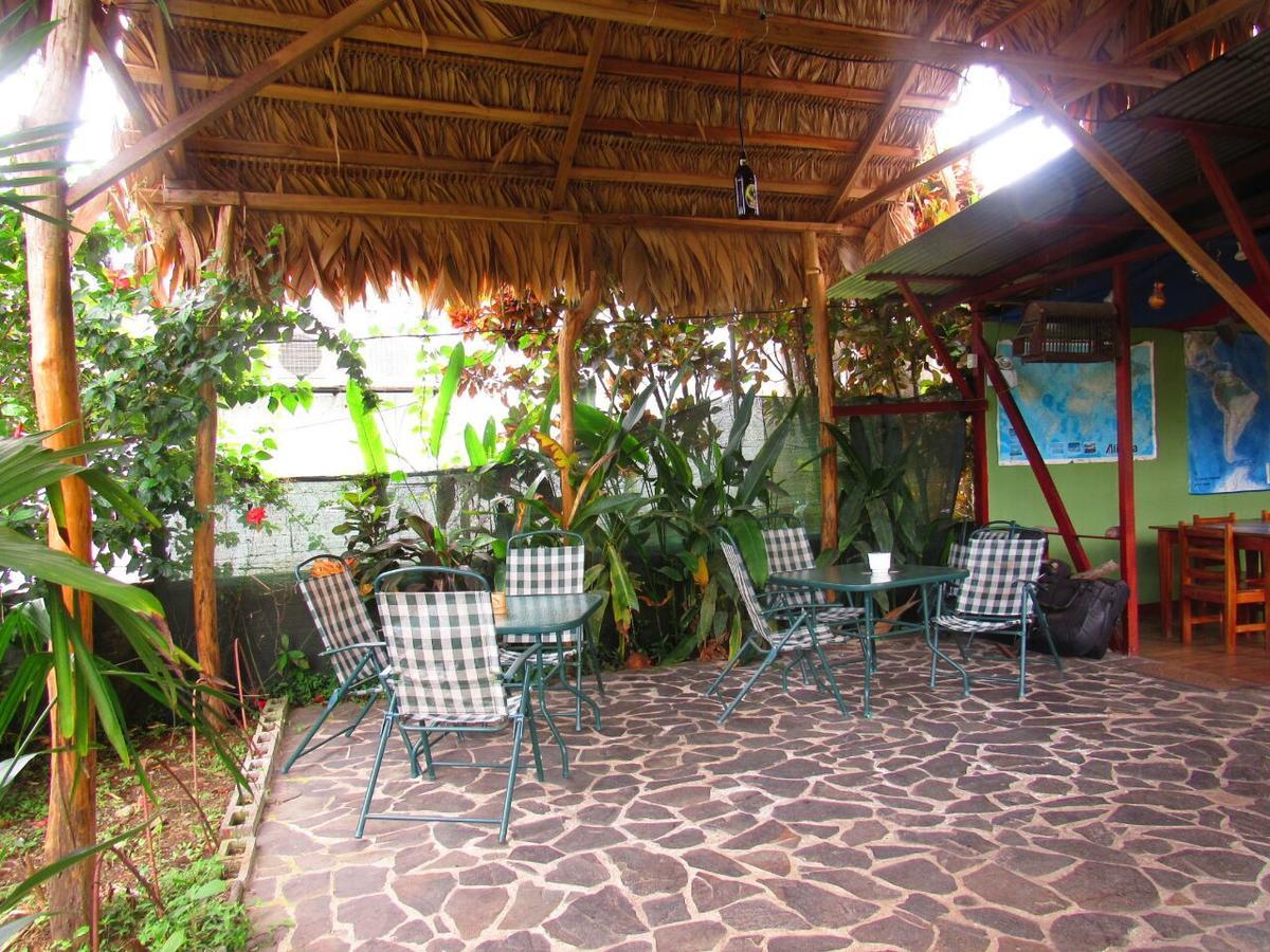Hakuna Matata Hostel Cahuita Ngoại thất bức ảnh